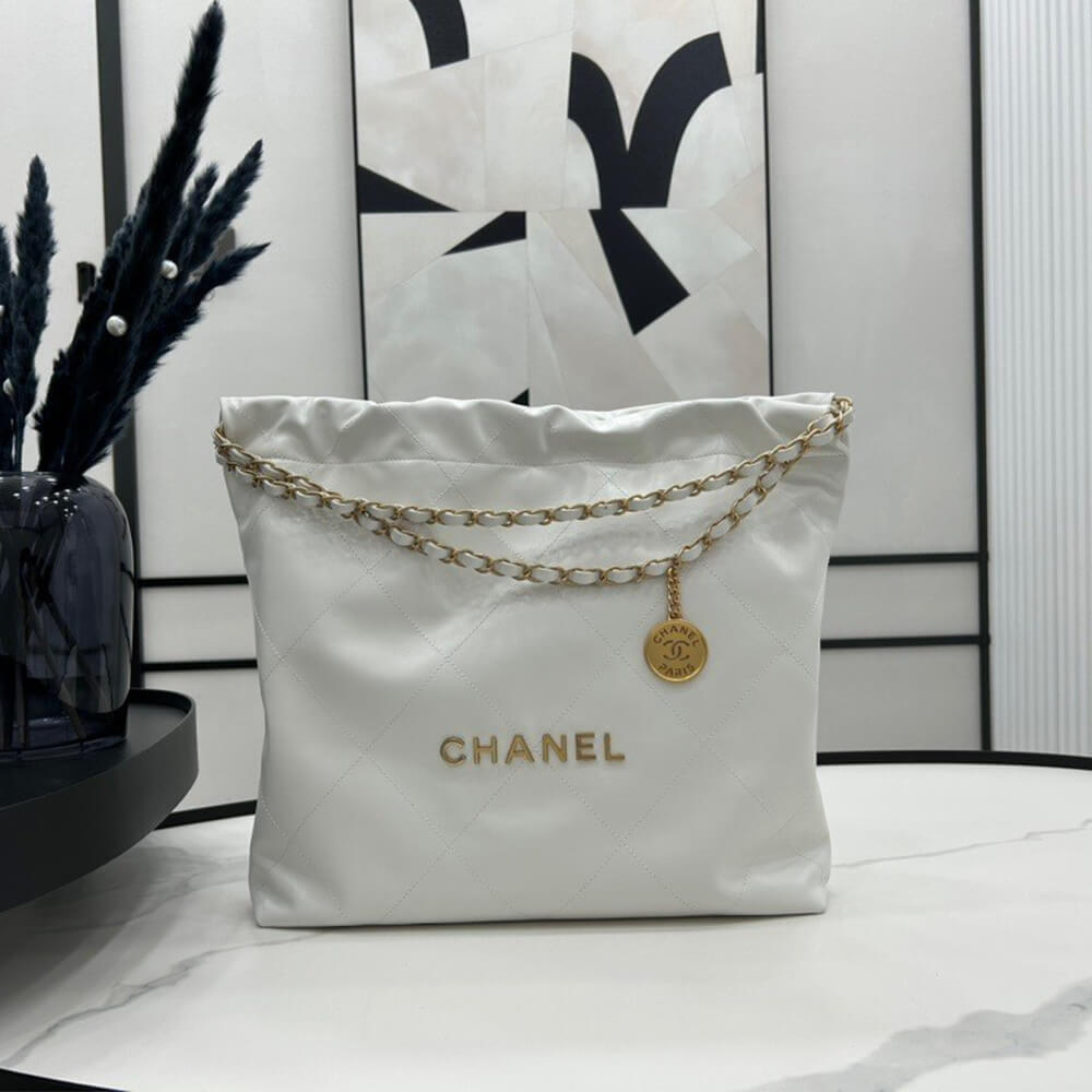 White CHANEL 22 Bag (high-end grade) - Image 2
