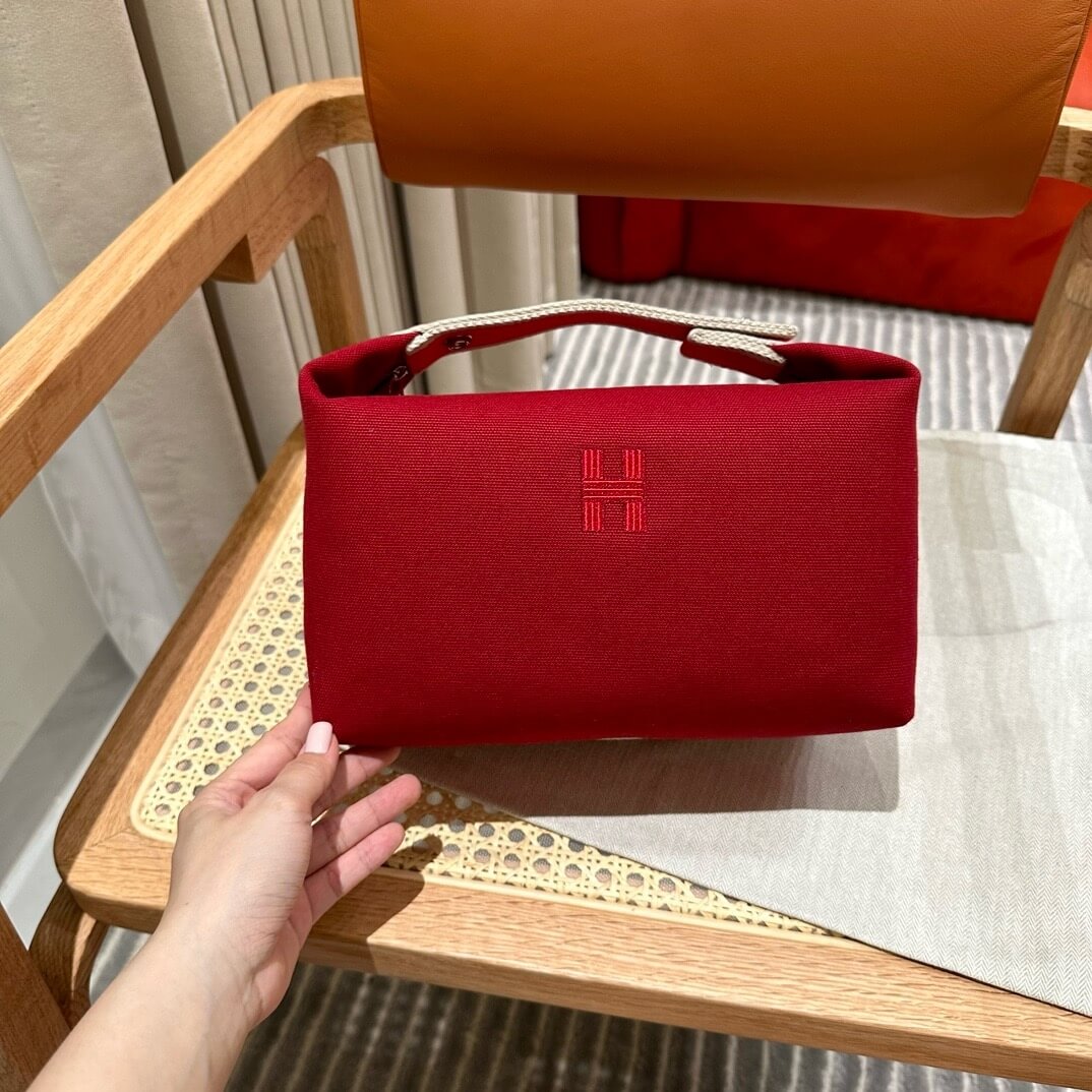 Hermes toiletery bag - Image 2