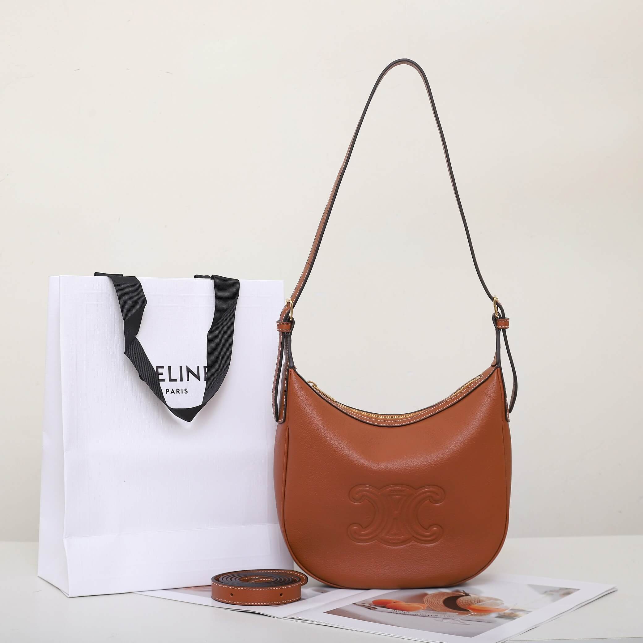 CELINE HELO?SE TRIOMPHE SMALL BAG IN SOFT CALFSKIN - Image 2