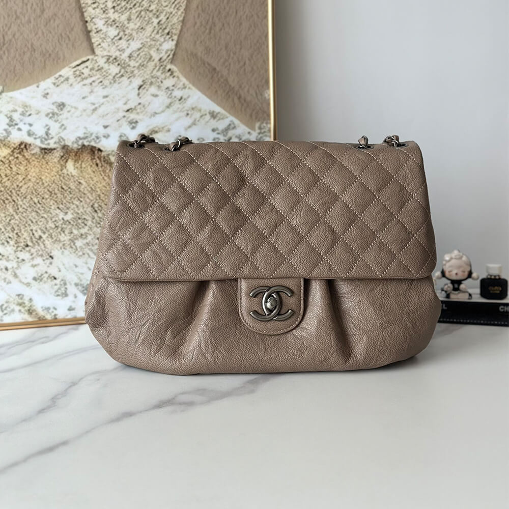Chanel Vintage Cloud Bag (high-end grade) - Image 2