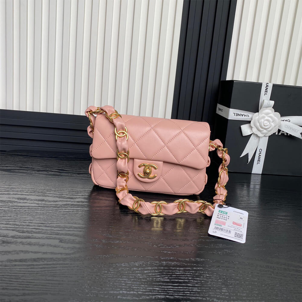 Pink CHANEL Small Flap Bag (high-end grade) - Image 2