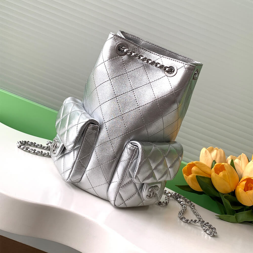 CHANEL Backpack (high-end grade) - Image 2