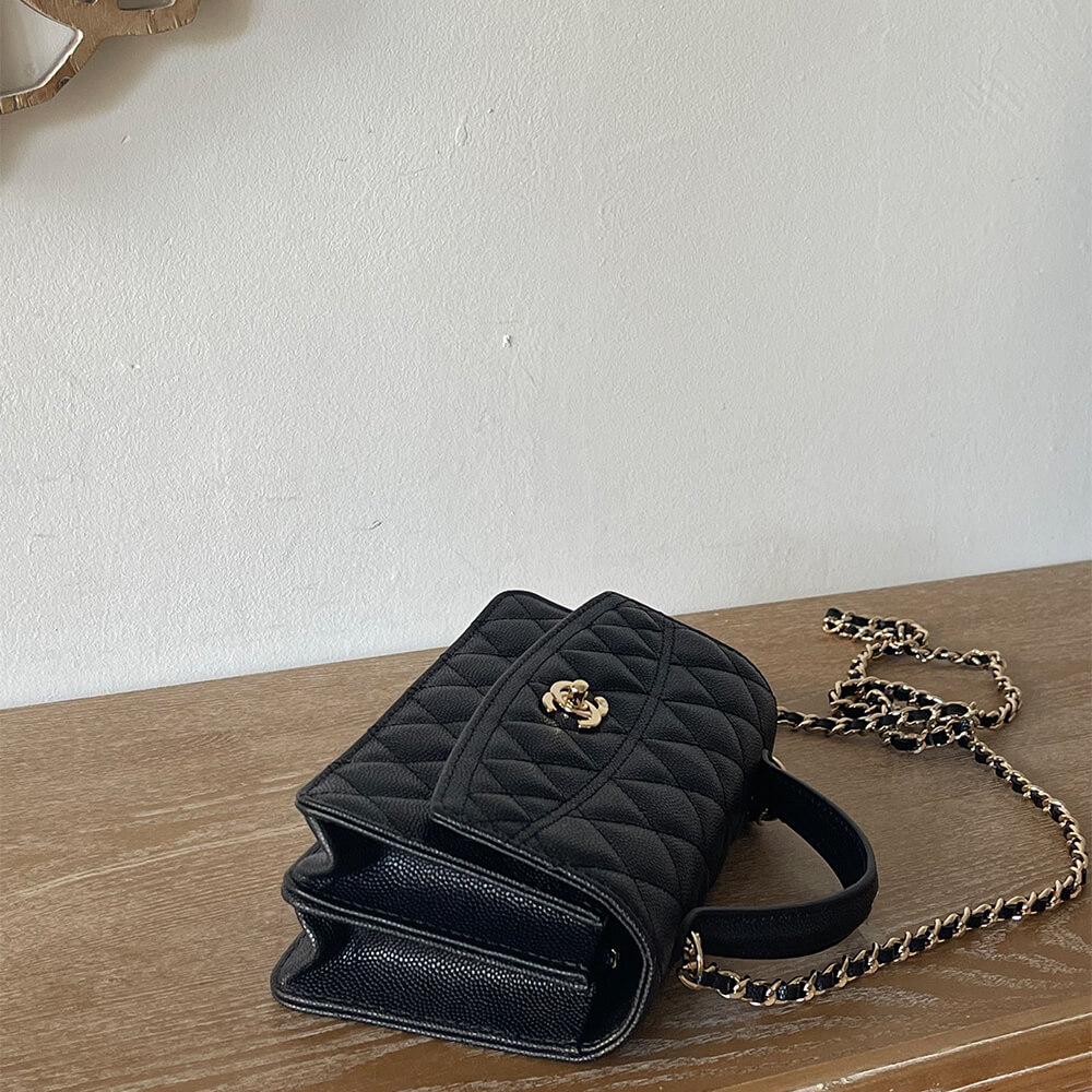 CHANEL Chain Clutch - Image 3