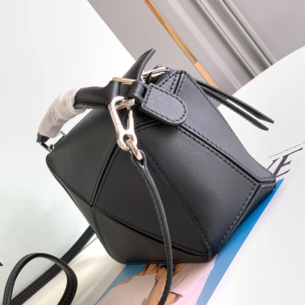 Black LOEWE Mini Puzzle bag in classic calfskin - Image 3