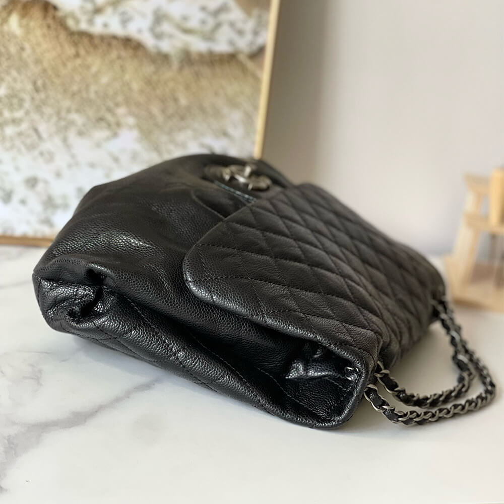 Chanel Vintage Cloud Bag (high-end grade) - Image 3
