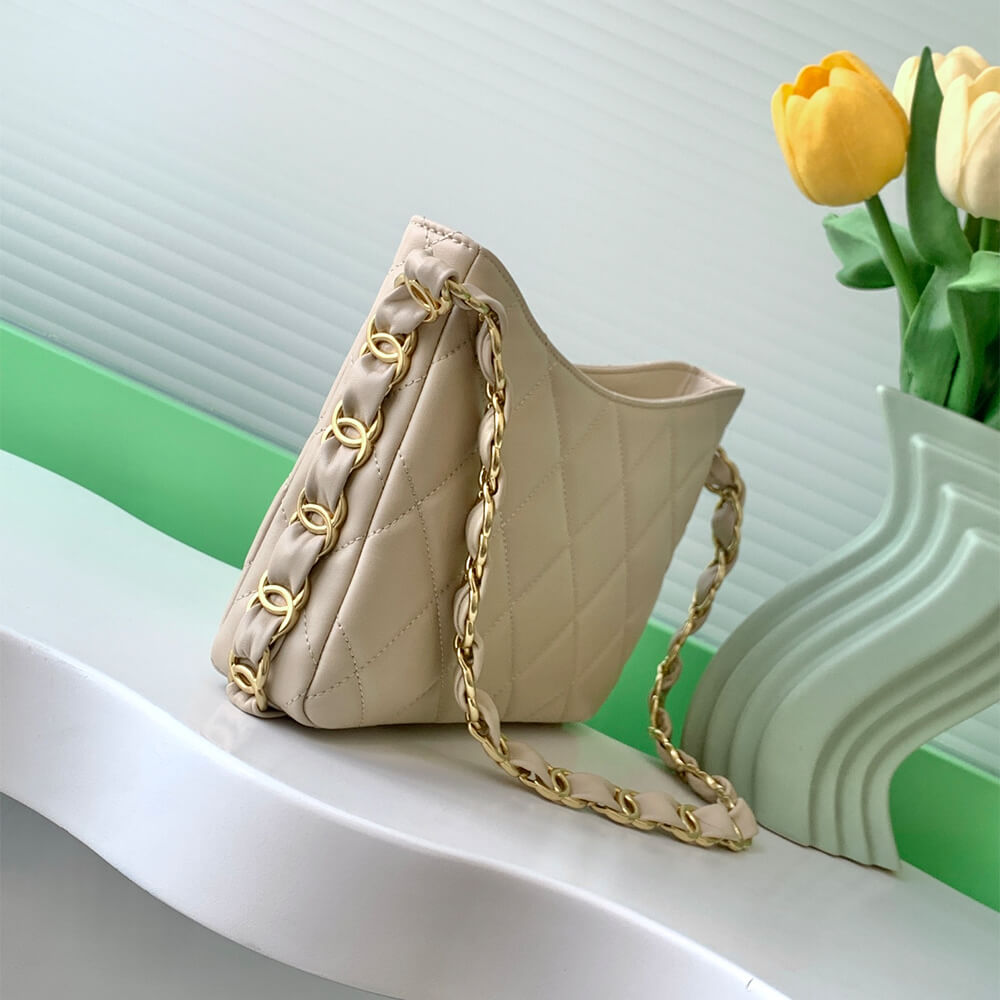 CHANEL Hippie Bag - Image 3
