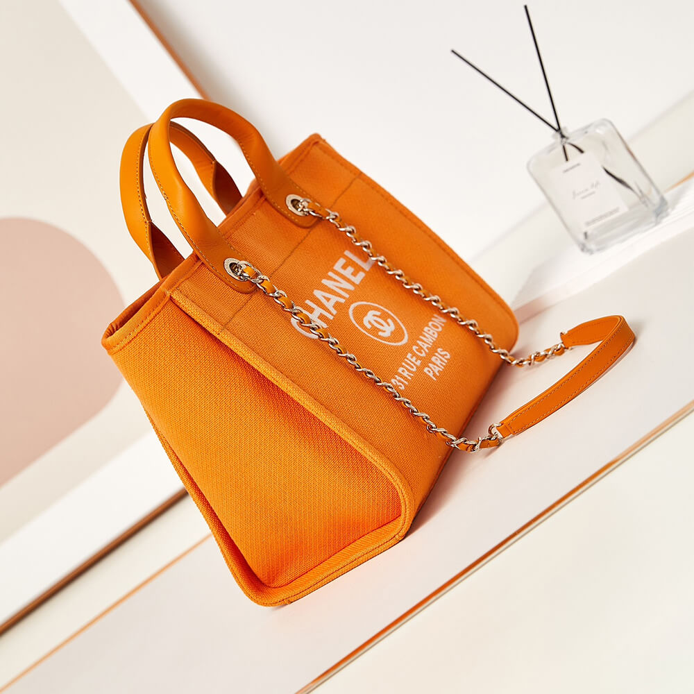 Chanel Small Tote Bag - Image 3