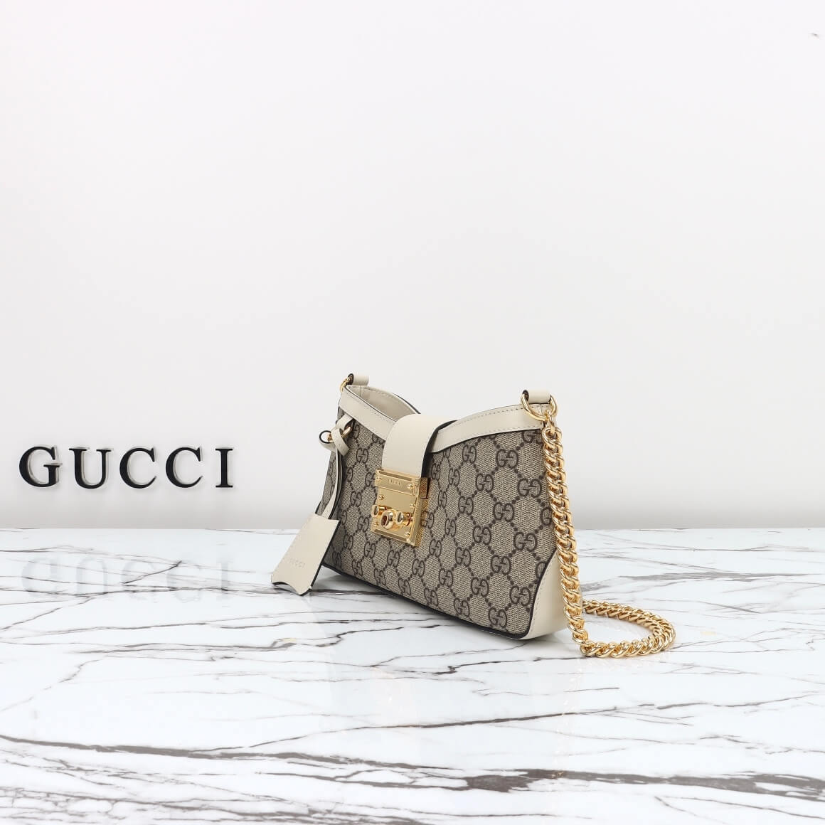 GG PADLOCK SMALL SHOULDER BAG - Image 3