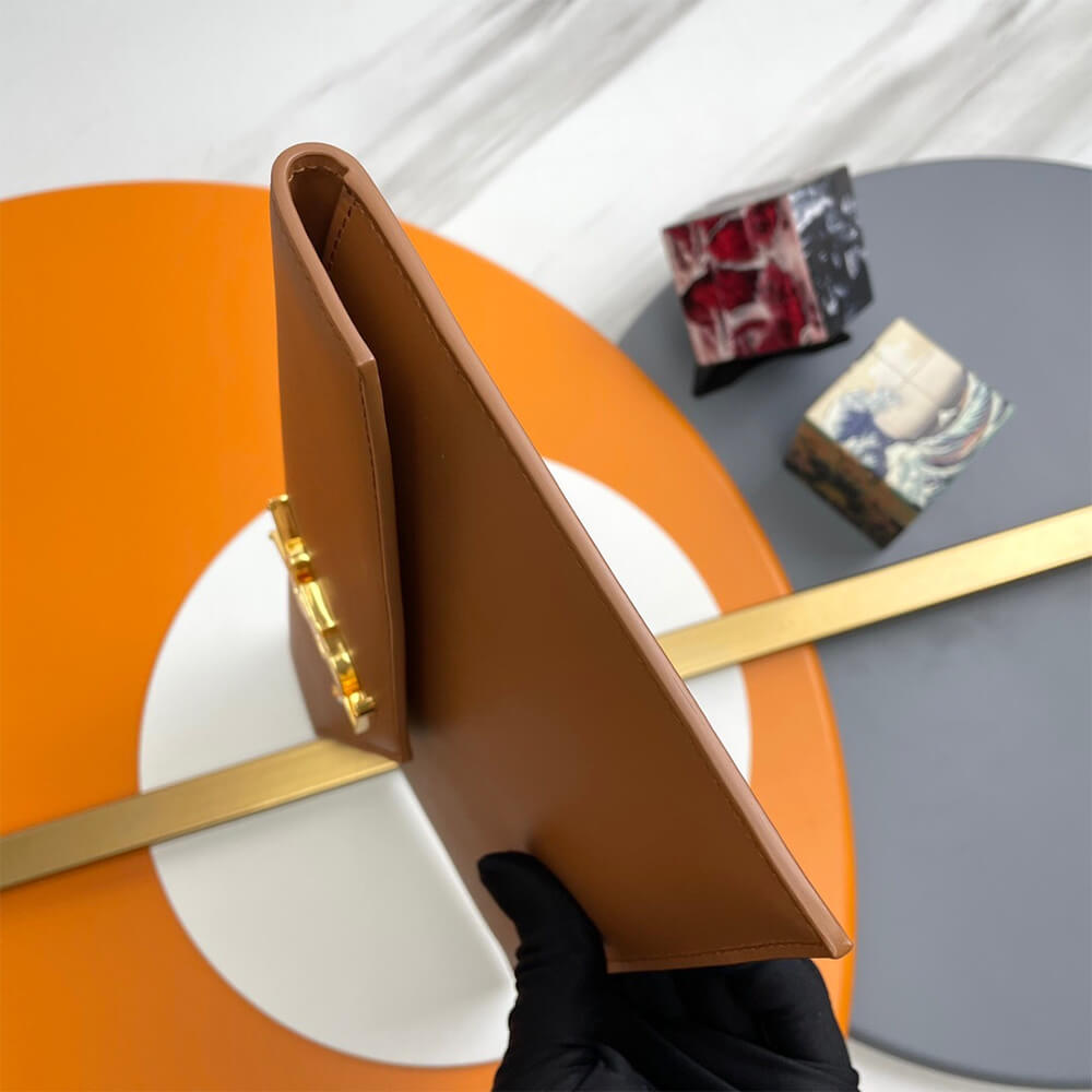 taupe YSL UPTOWN POUCH IN GRAIN DE POUDRE EMBOSSED LEATHER - Image 3