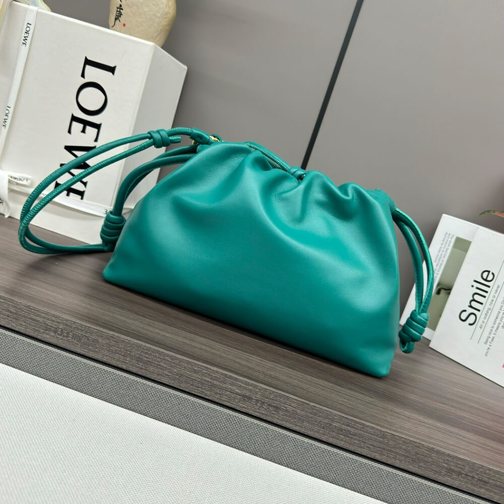 Loewe Medium Flamenco purse in mellow nappa lambskin - Image 4