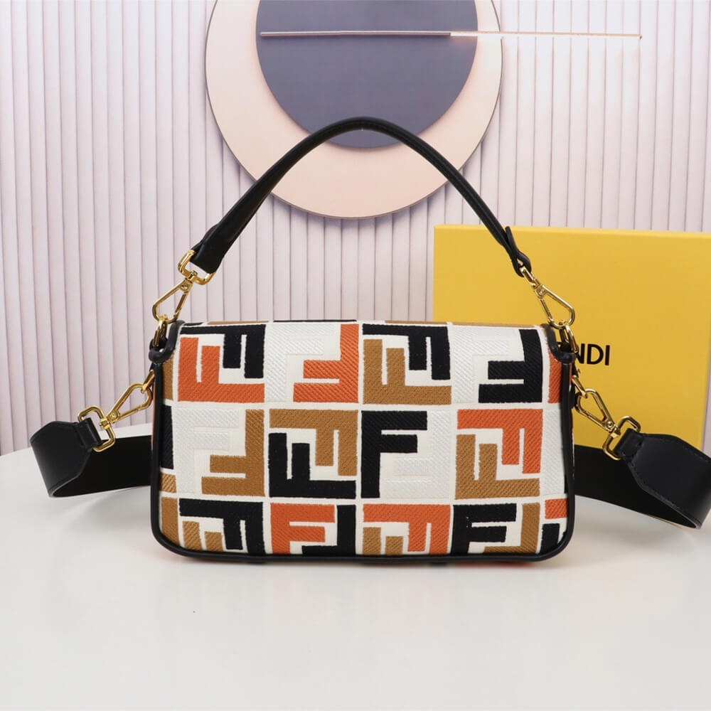 Fendi Baguette (high-end grade) - Image 4