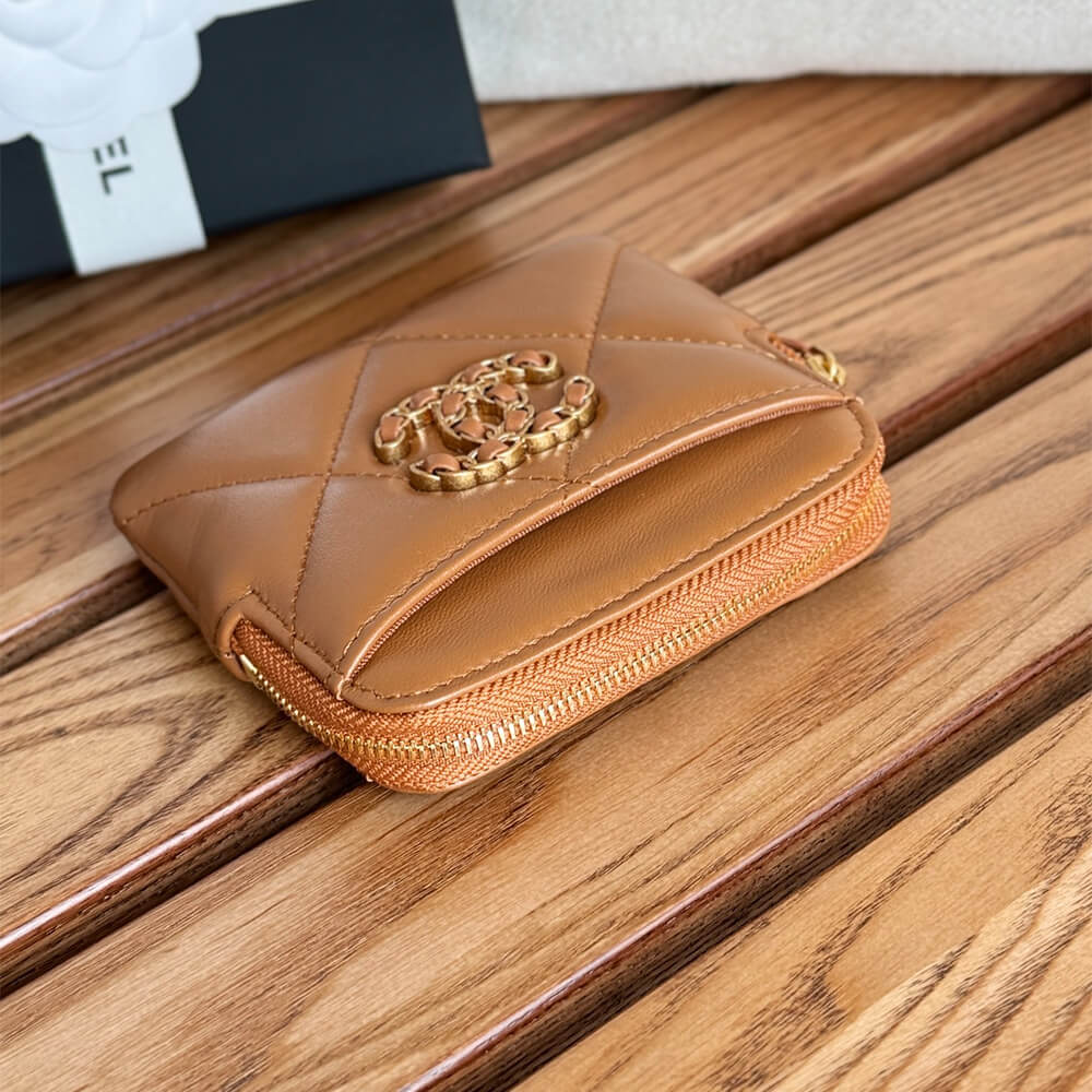 CHANEL 19 Zipped Coin Purse - Image 4