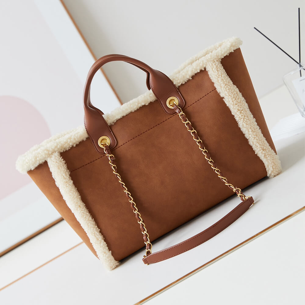 Chanel Small Tote Bag (high-end grade) - Image 4