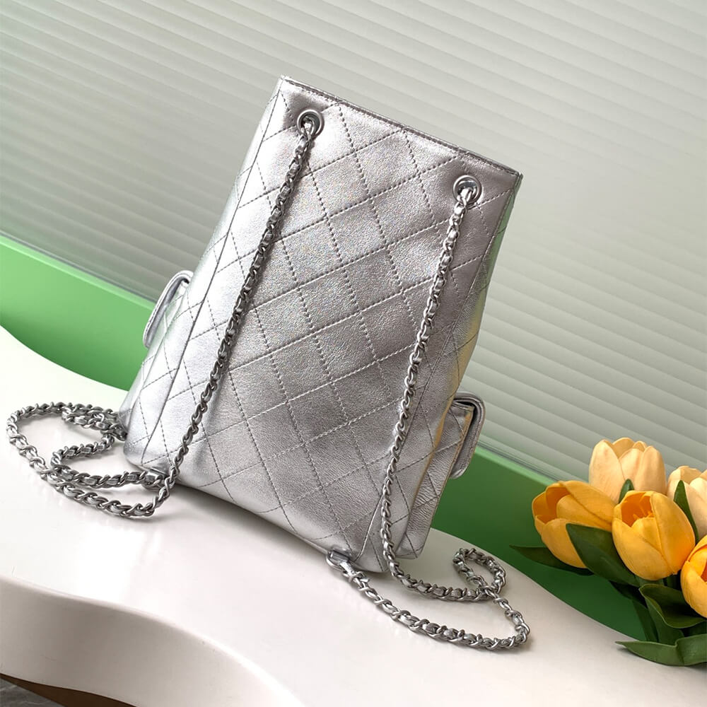 CHANEL Backpack (high-end grade) - Image 4