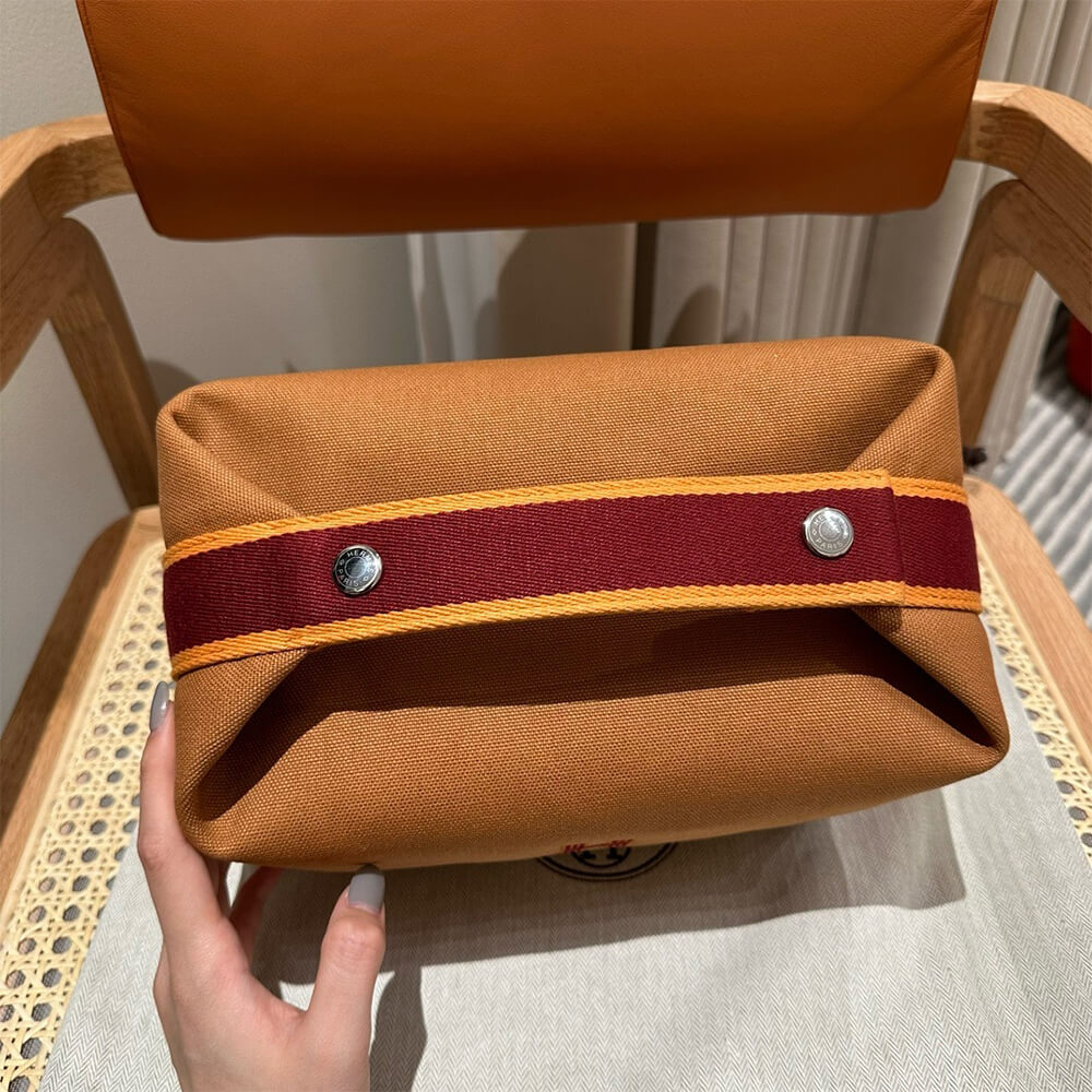 Hermes toiletery bag - Image 5