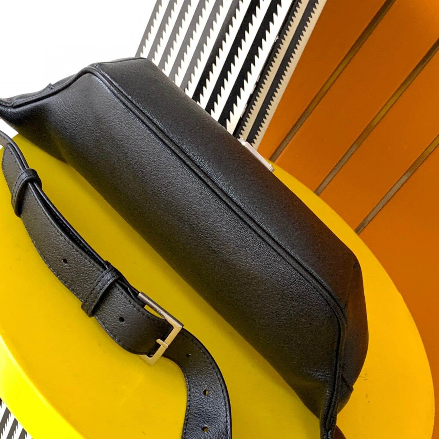 YSL CLASSIC MONOGRAM BELT Bag IN SOFT LAMBSKIN - Image 5