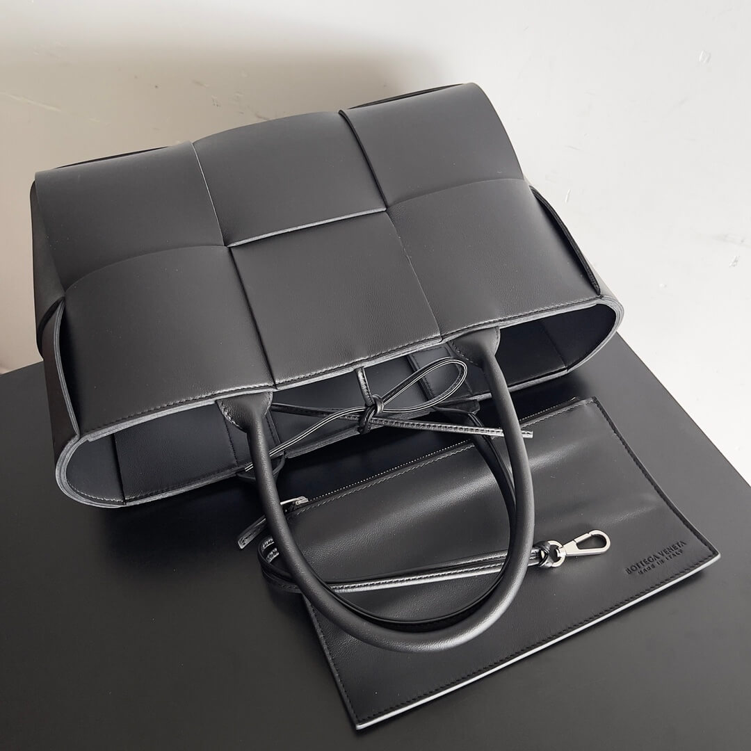 Black Bottega Veneta Small Arco Tote - Image 5