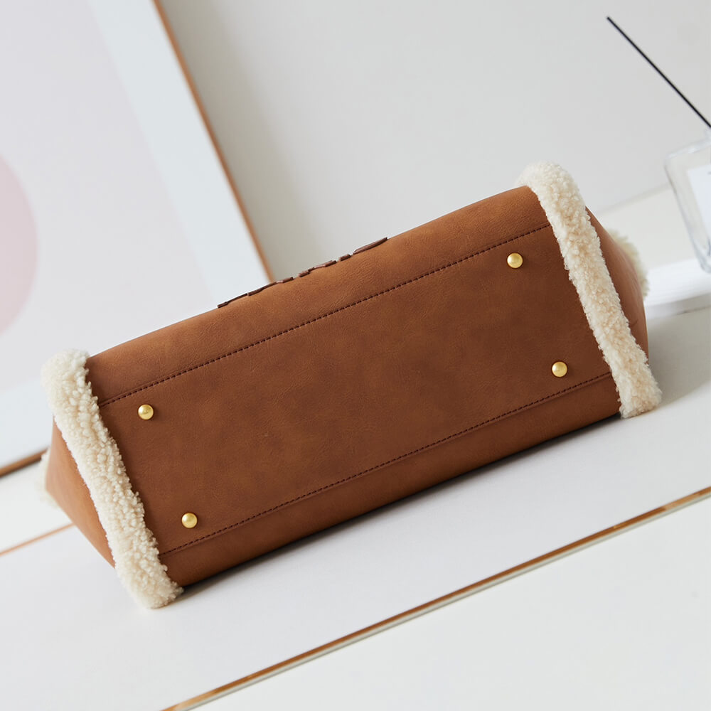 Chanel Small Tote Bag (high-end grade) - Image 5