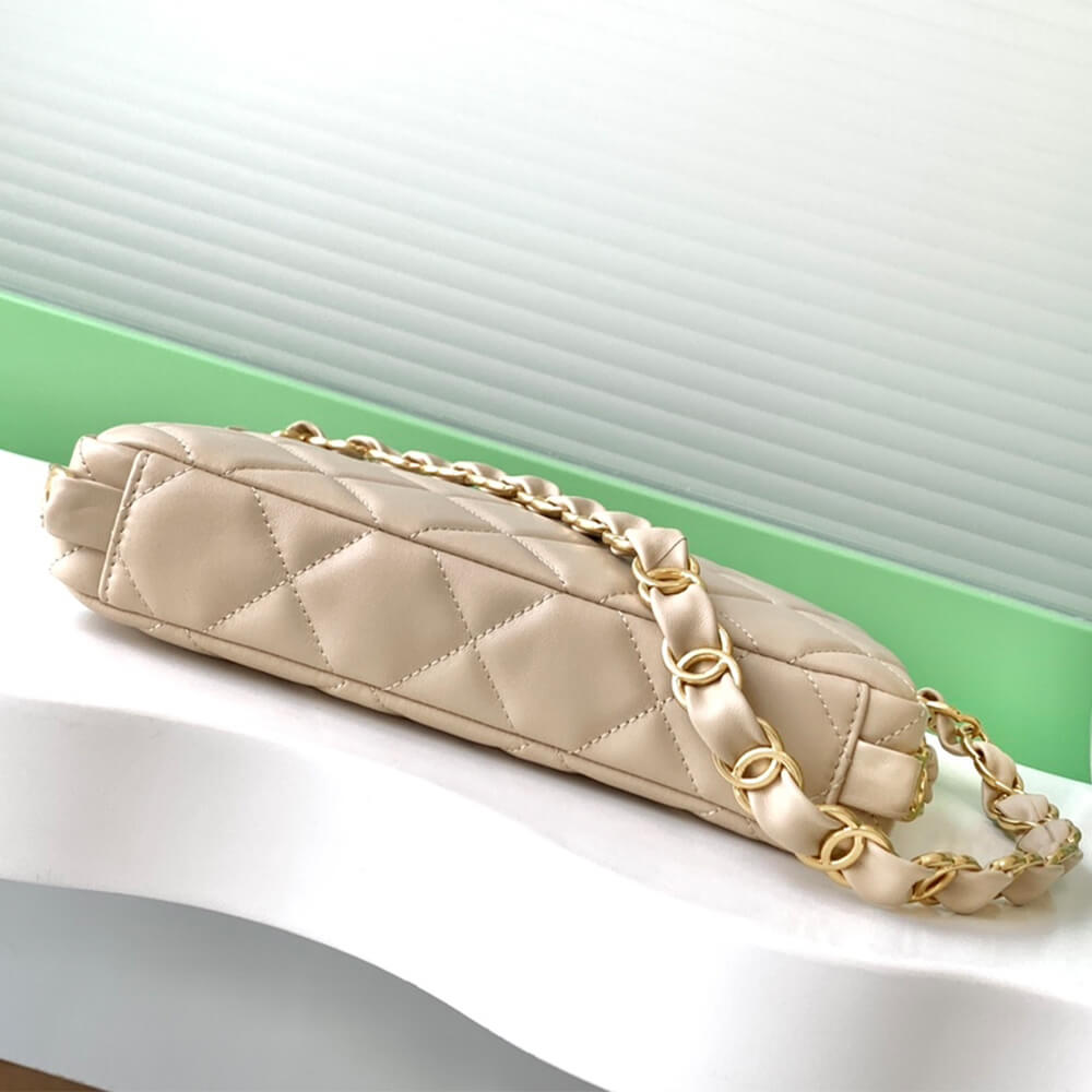 CHANEL Hippie Bag - Image 5