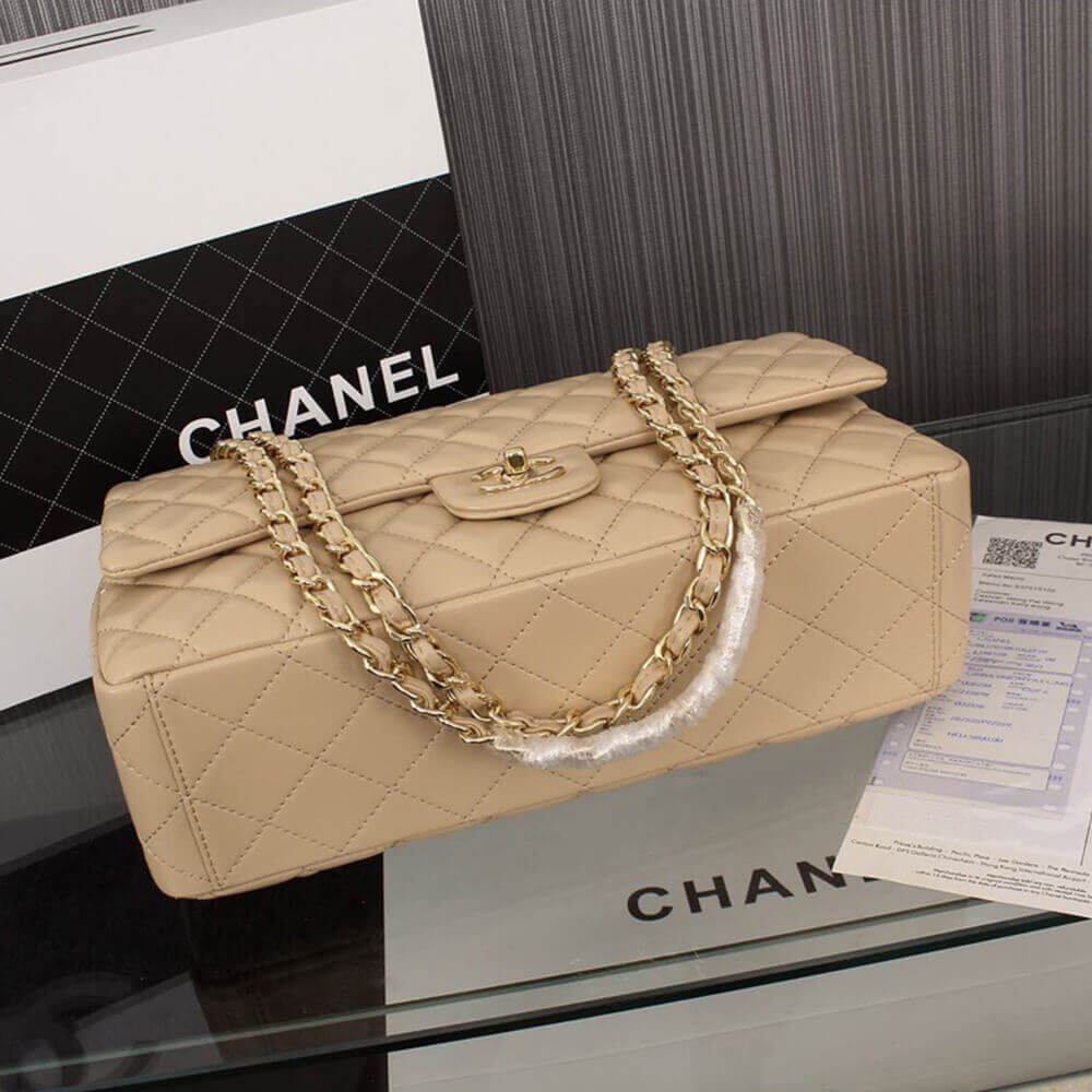 CHANEL Classic Maxi Handbag - Image 5