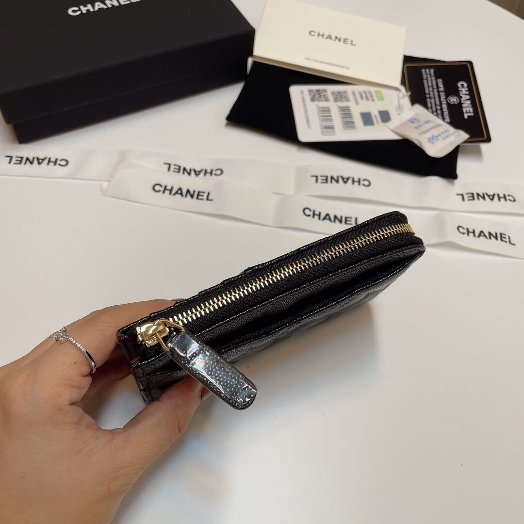 Chanel Classic Zipped Card Holder - Image 5