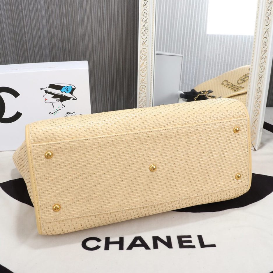 CHANEL MEDIUM DEAUVILLE TOTE - Image 5