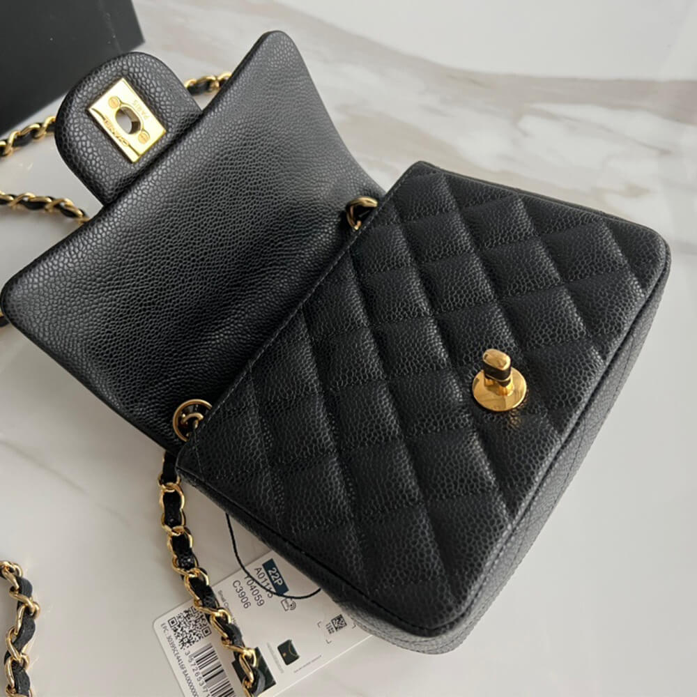 CHANEL MINI FLAP BAG - Image 5