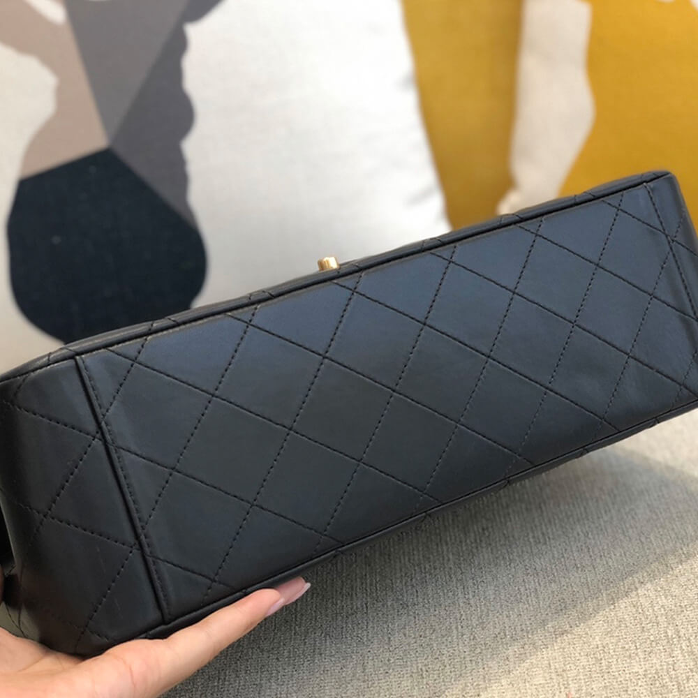 CHANEL Classic Maxi Handbag?High-end grade? - Image 6