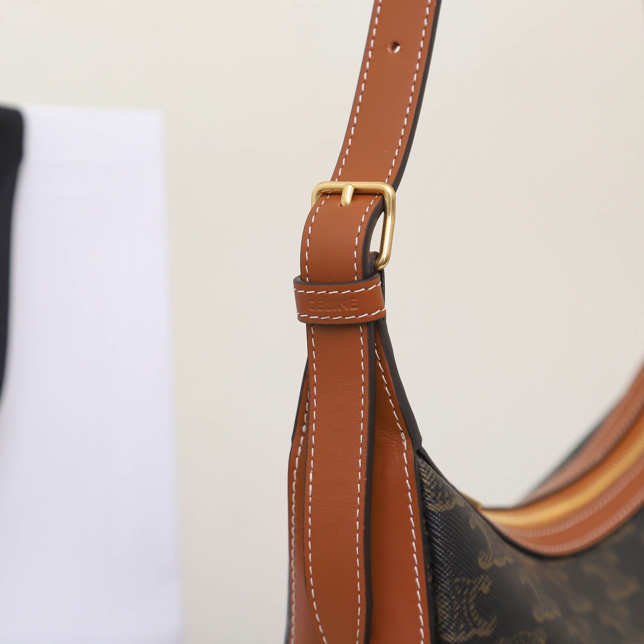 CELINE HELO?SE TRIOMPHE LOGO PRINTED calfskin small bag - Image 6