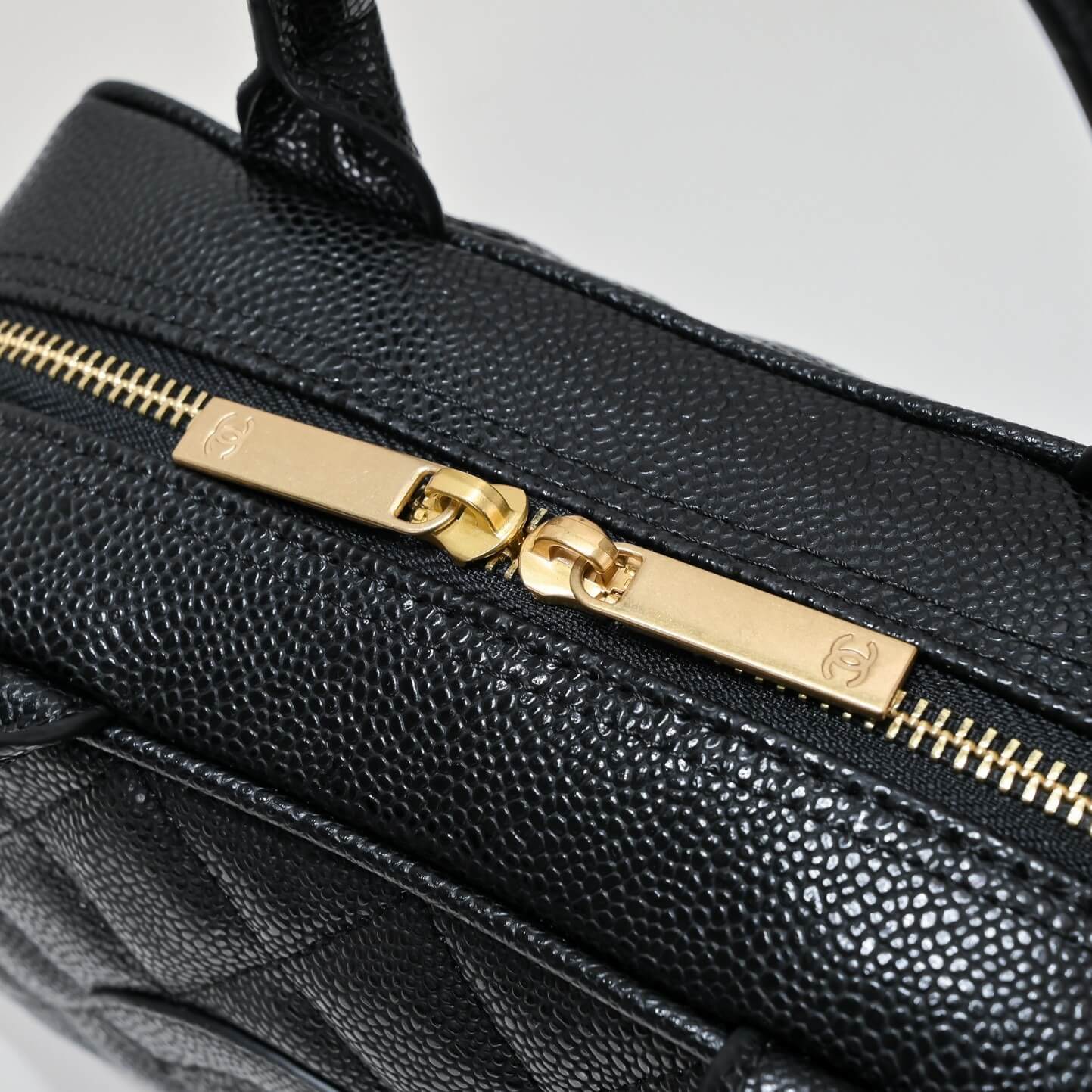 CHANEL Medium Vintage Boston Bag - Image 6