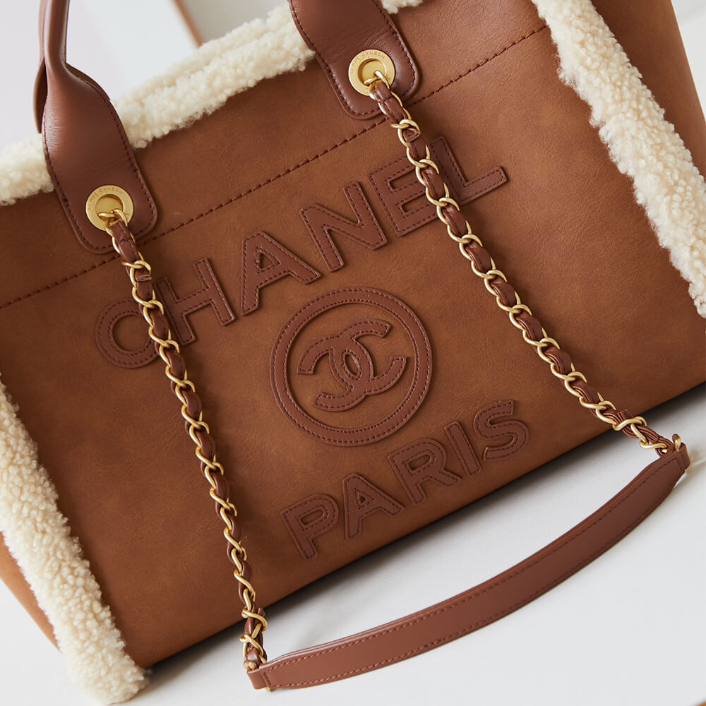 Chanel Small Tote Bag (high-end grade) - Image 6