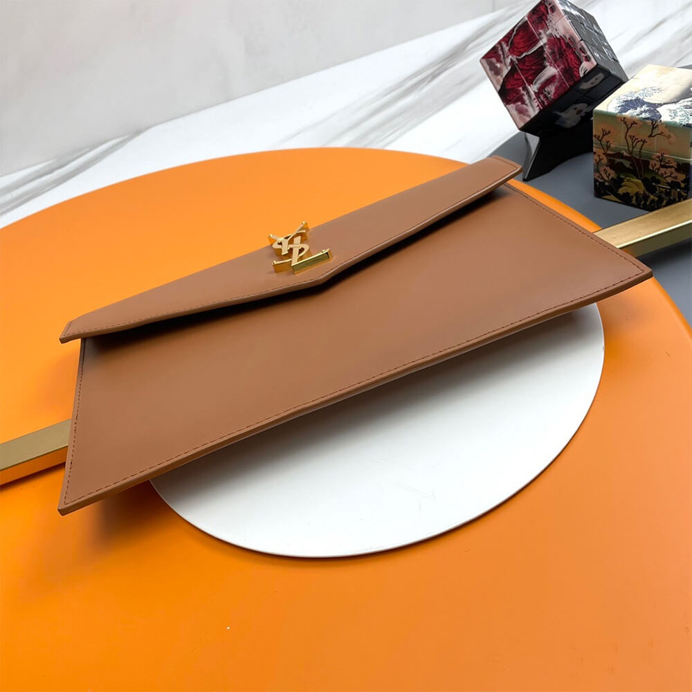 taupe YSL UPTOWN POUCH IN GRAIN DE POUDRE EMBOSSED LEATHER - Image 6