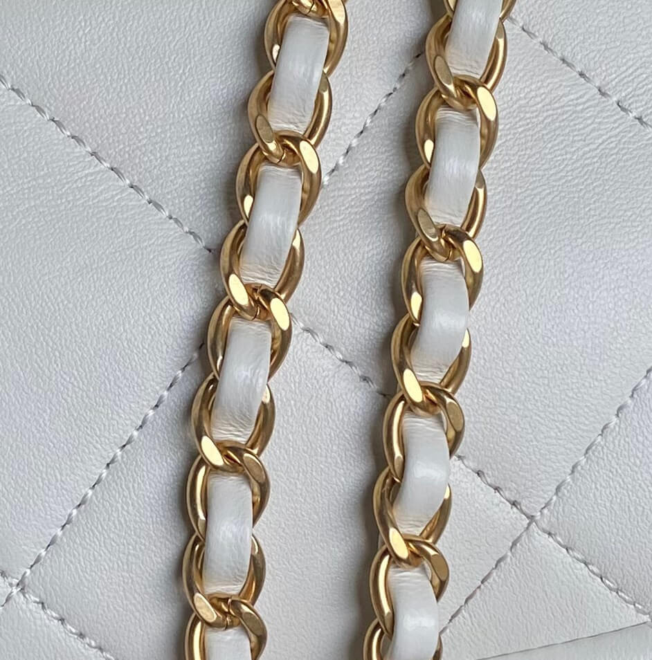 White Chanel Clutch (high-end grade) - Image 6