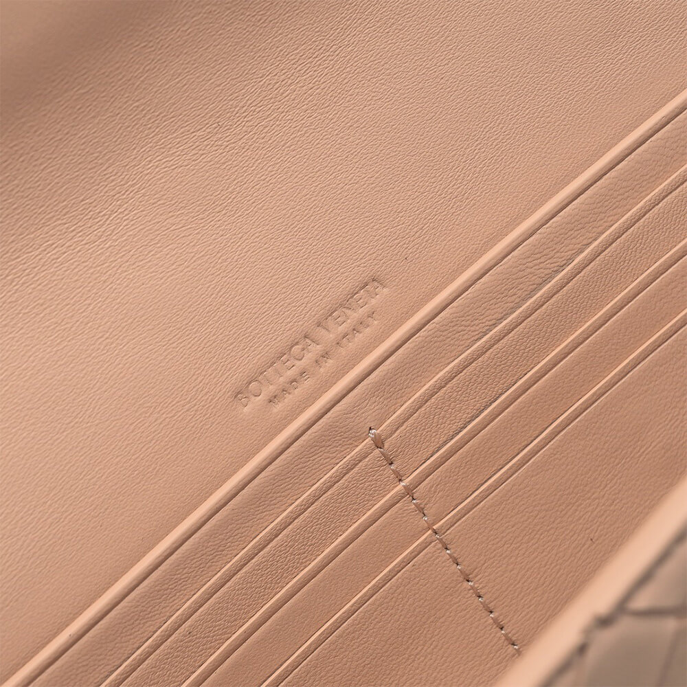 Powder pink Bottega Veneta Andiamo Clutch (HIGH-END GRADE) - Image 7