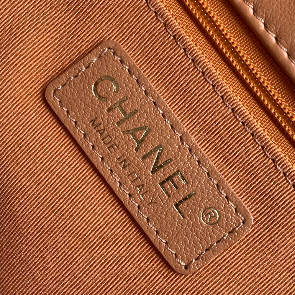 Chanel 24P hobo - Image 7