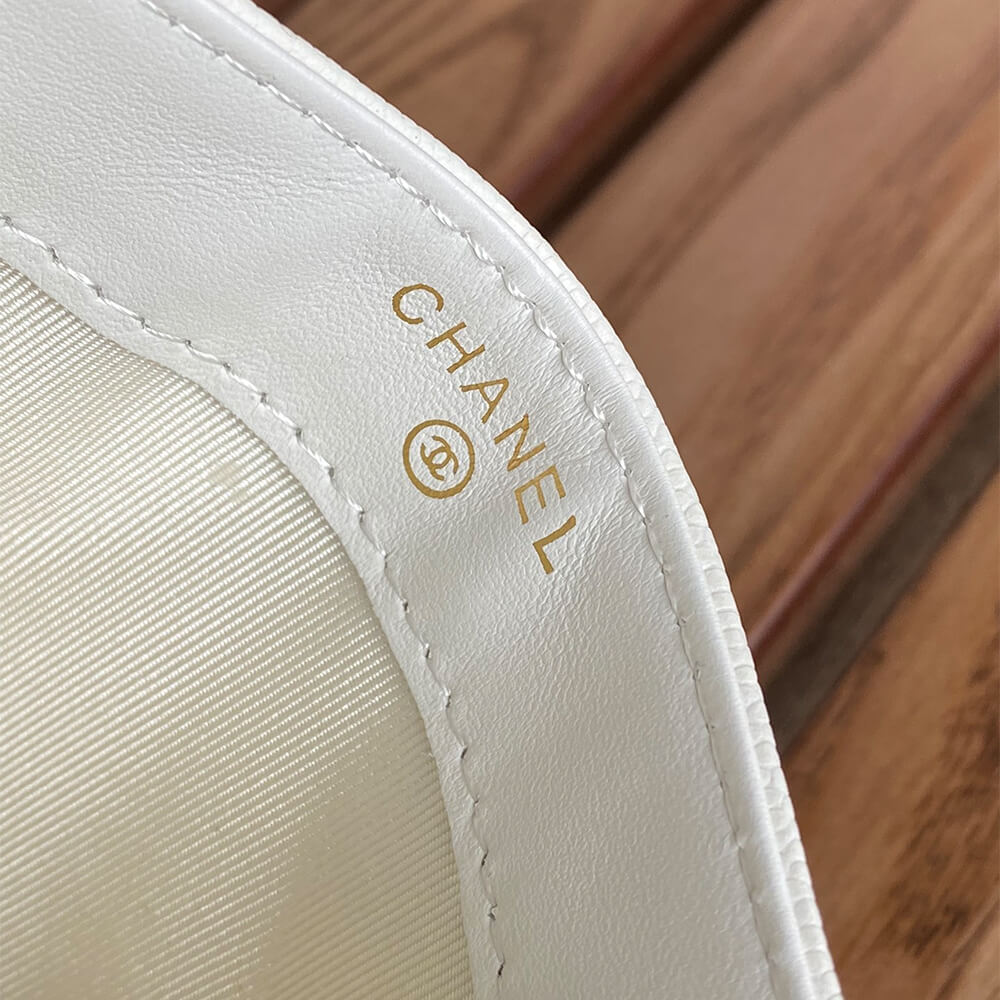 CHANEL Classic Card Holder - Image 7