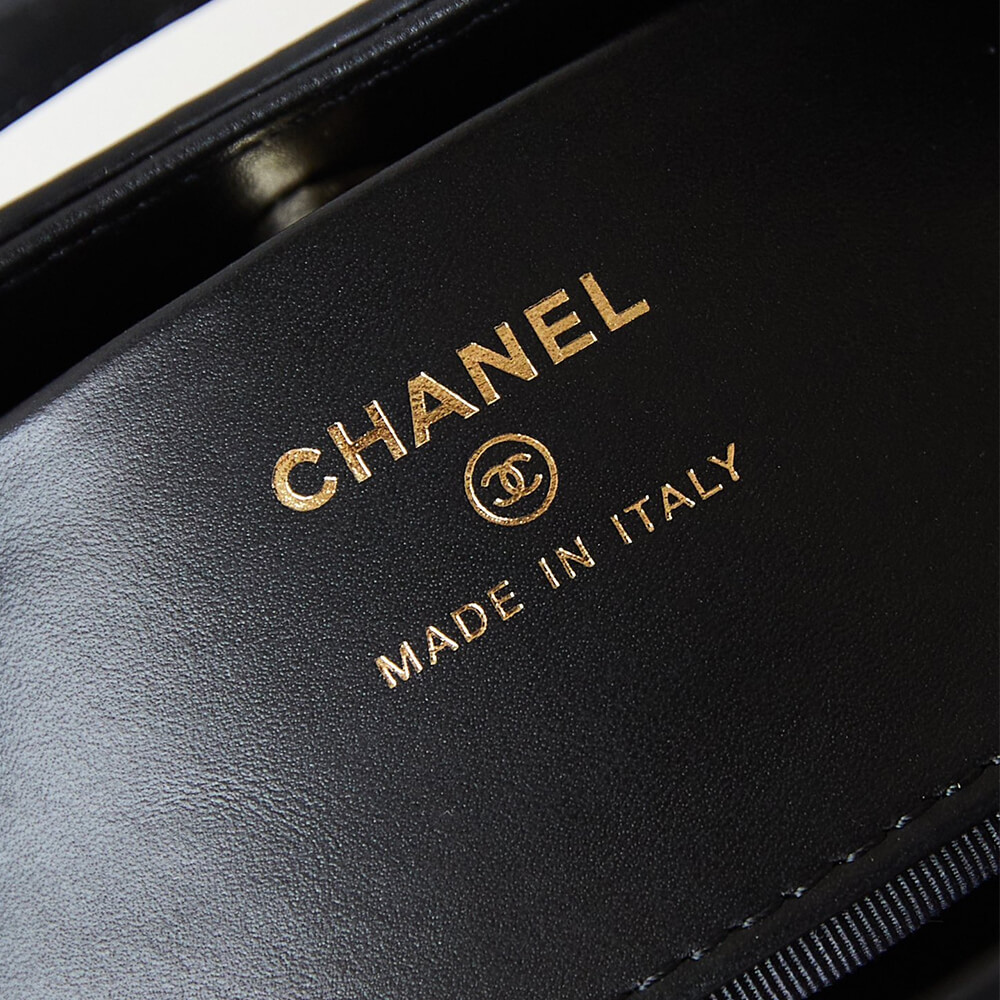 CHANEL 31 nano Bag - Image 7