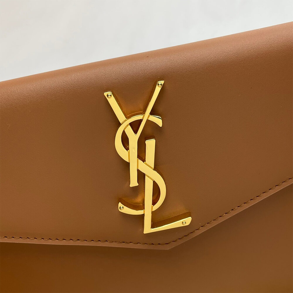 taupe YSL UPTOWN POUCH IN GRAIN DE POUDRE EMBOSSED LEATHER - Image 7