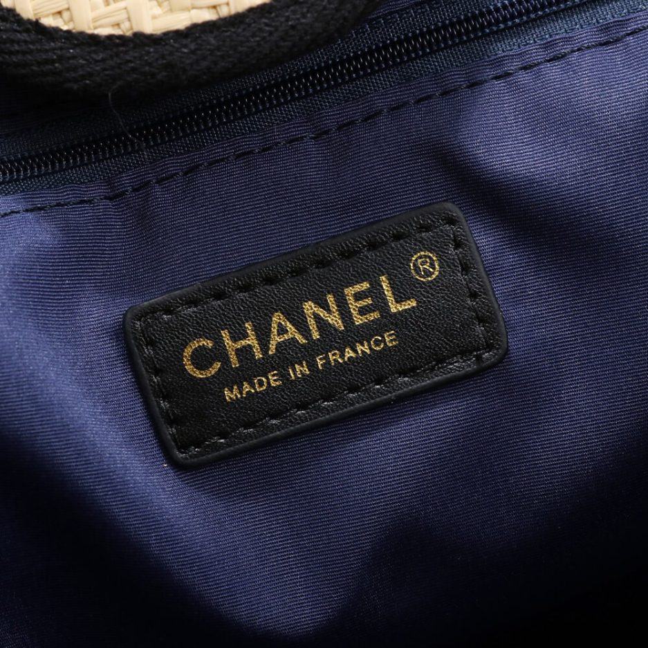 CHANEL MEDIUM DEAUVILLE TOTE - Image 7