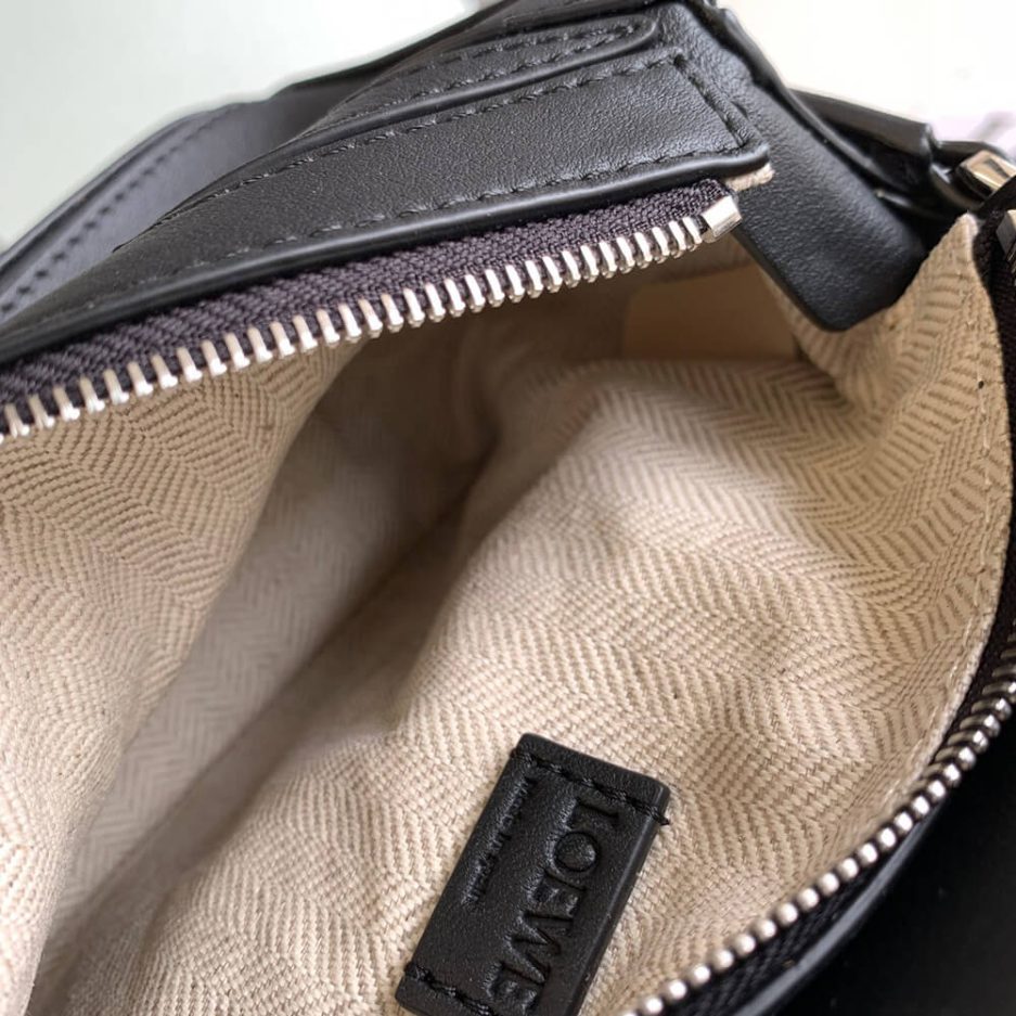 Black LOEWE Mini Puzzle bag in classic calfskin - Image 8