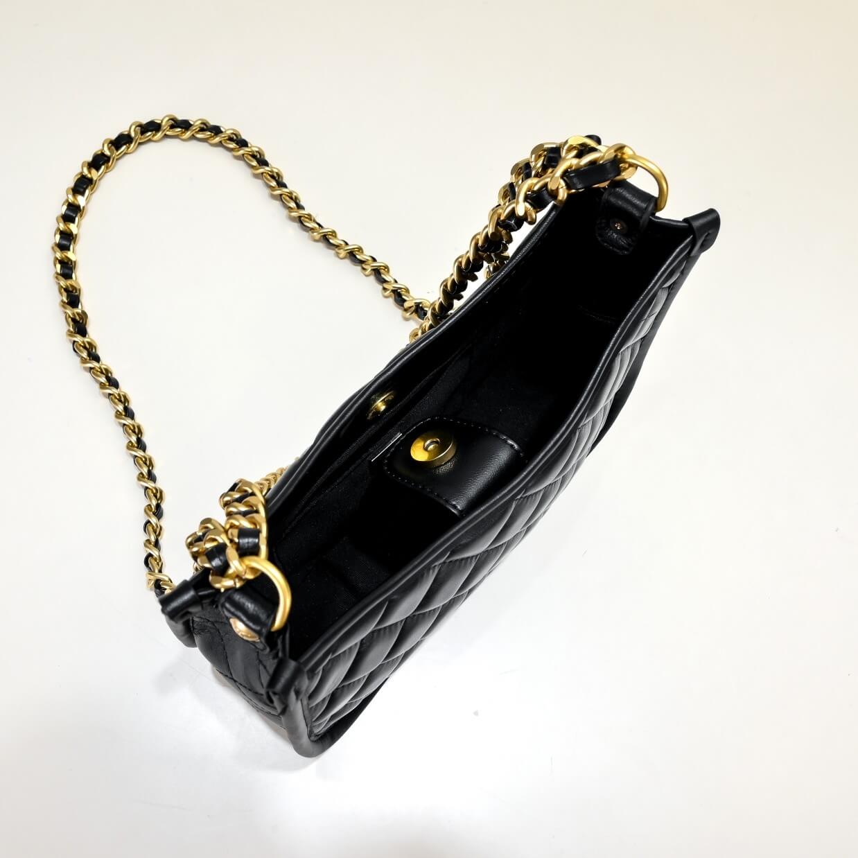Chanel HOBO HANDBAG - Image 8